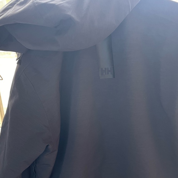 Helly Hansen Ski Jacket - Picture 3 of 16